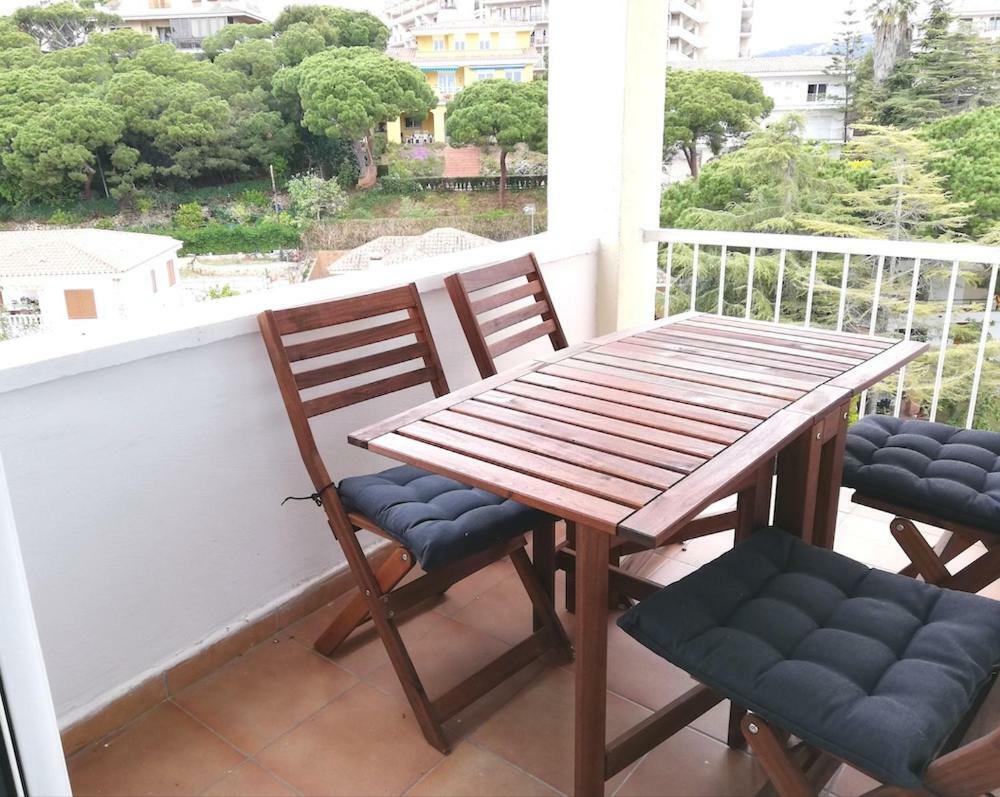 One Bedroom Flat in Fenals Lloret de Mar for 4 People Eksteriør billede